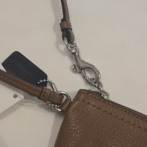 NWT Coach Sadle Brown Wristlet - Picture 3 of 6
